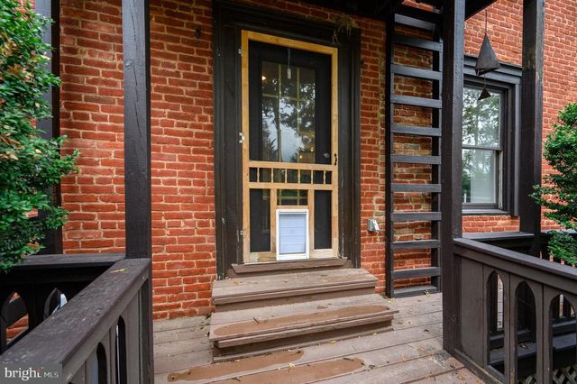 15376 CHARLES TOWN RD, Charles Town, WV 25414