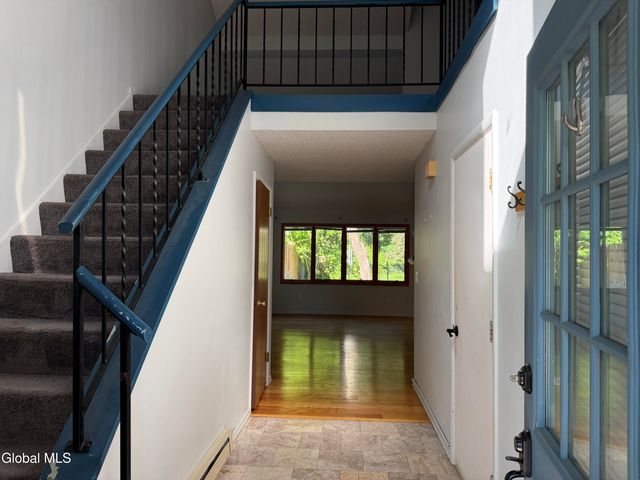 250 Woodscape Drive, Guilderland, NY 12203