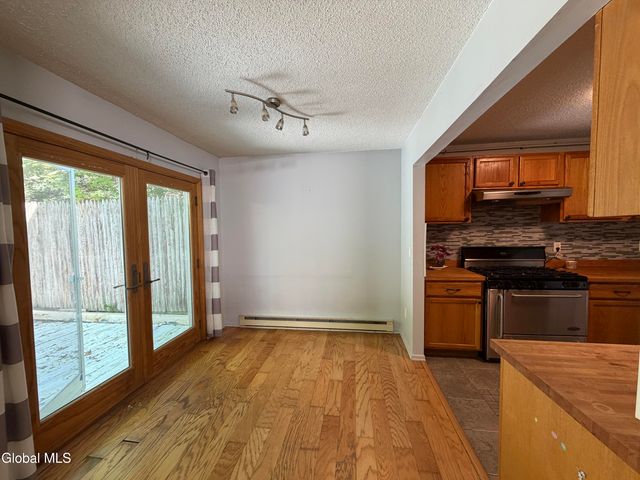 250 Woodscape Drive, Guilderland, NY 12203