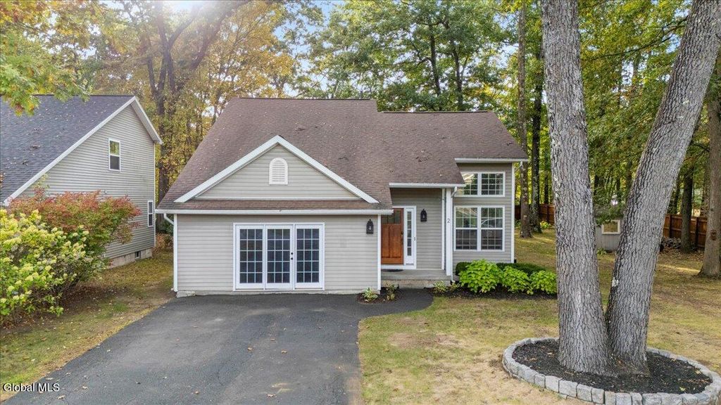 2 Woodthrush Court, Ballston Spa, NY 12020