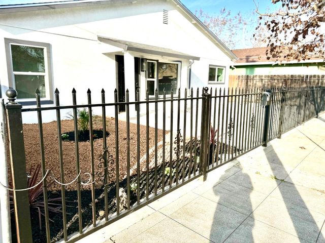 719 Hyde Ct, Stockton, CA 95206