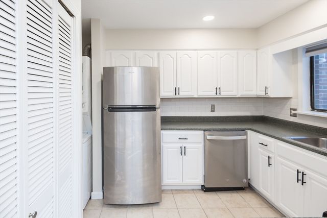 468 Island St 468, Stoughton, MA 02072