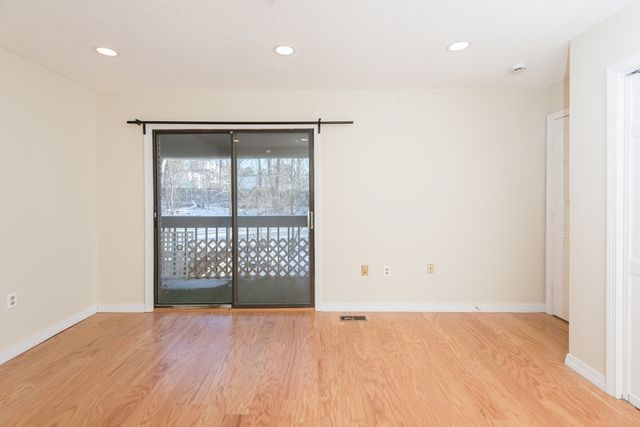 468 Island St 468, Stoughton, MA 02072