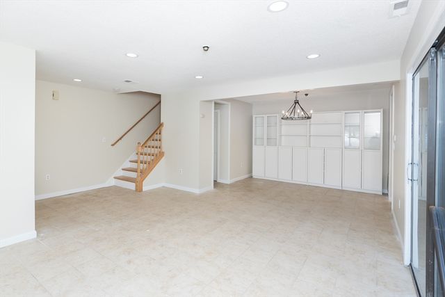 468 Island St 468, Stoughton, MA 02072