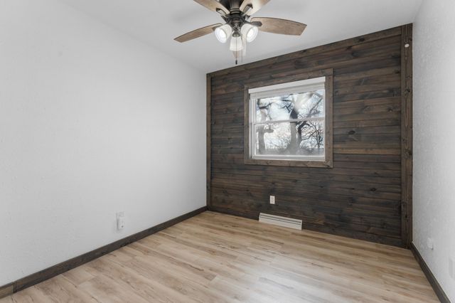 26 Oak Lane, Pine Island, MN 55963