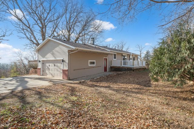 26 Oak Lane, Pine Island, MN 55963