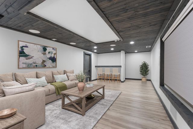 26 Oak Lane, Pine Island, MN 55963