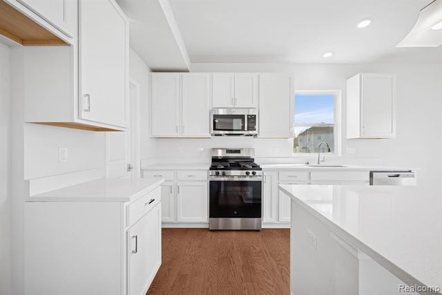 2794 Gallop Way, Saline, MI 48176