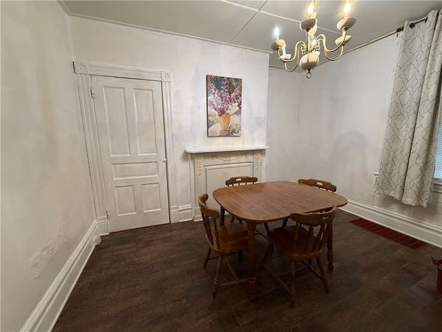 14 Shank St, Spring Hill, PA 15212