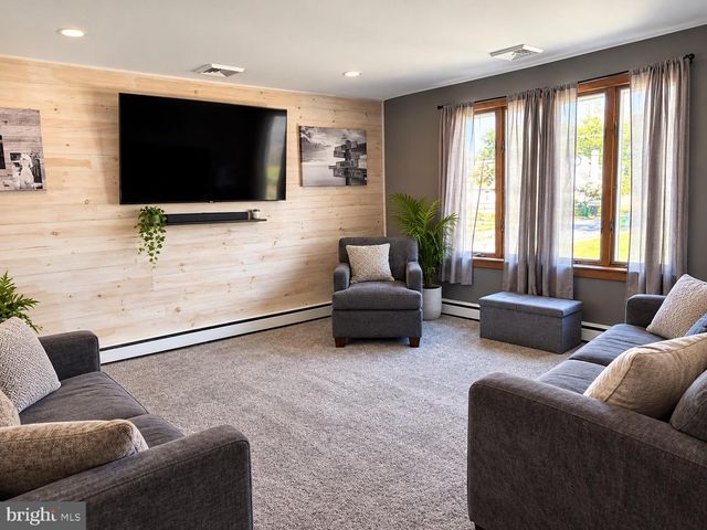904 CEDAR AVE, Pitman, NJ 08071