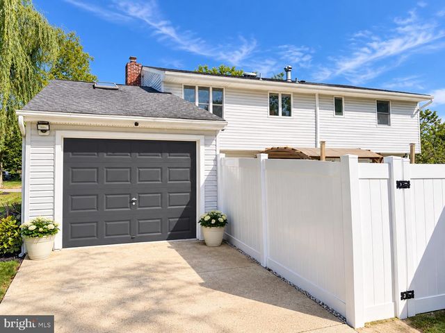 904 CEDAR AVE, Pitman, NJ 08071