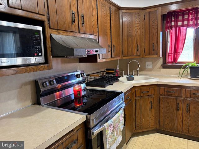 904 CEDAR AVE, Pitman, NJ 08071