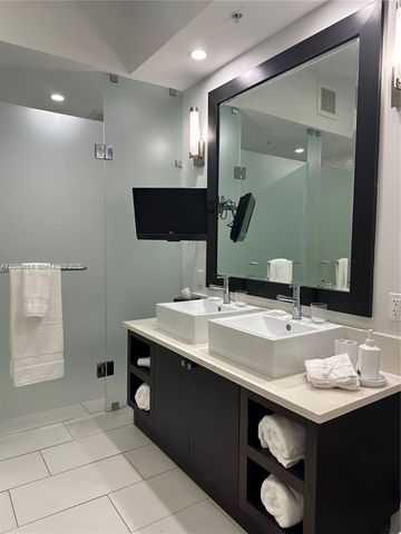 5300 NW 87th 1007 1007, Doral, FL 33178