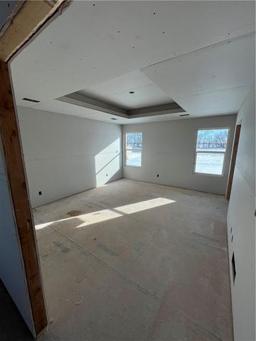 19007 W 170th Terrace, Olathe, KS 66062