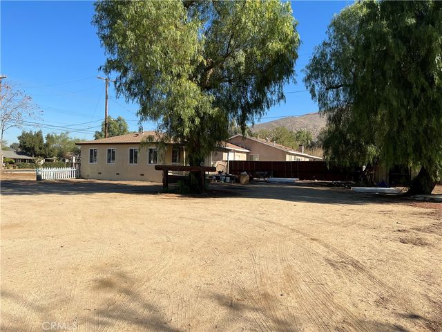 430 7th, Norco, CA 92860
