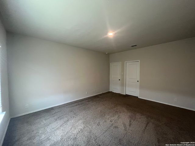 141 Middle Green, Floresville, TX 78114