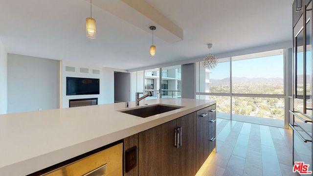 201 Ocean Avenue 1405P, Santa Monica, CA 90402
