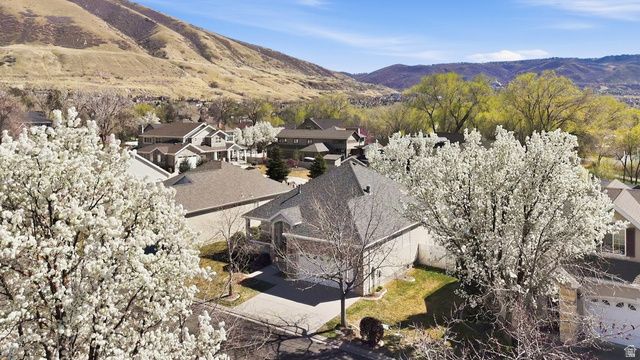 1434 E BLACKSMITH LN, Draper, UT 84020