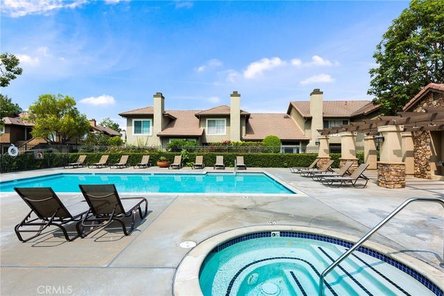 8131 E Oak Ridge, Anaheim, CA 92808