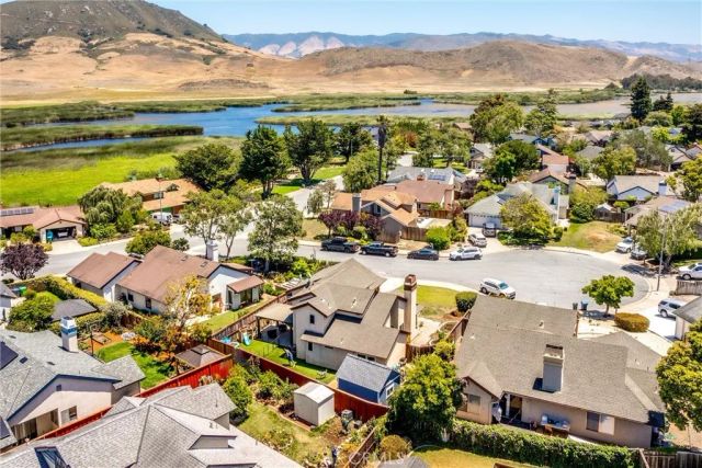 833 Escuela Court, San Luis Obispo, CA 93405