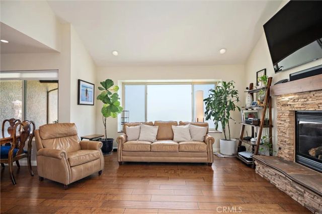 833 Escuela Court, San Luis Obispo, CA 93405