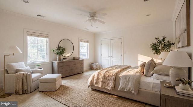 9250 PERSIMMON TREE RD, Potomac, MD 20854