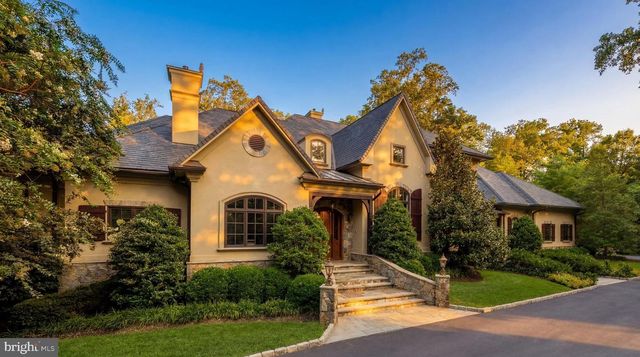 9250 PERSIMMON TREE RD, Potomac, MD 20854