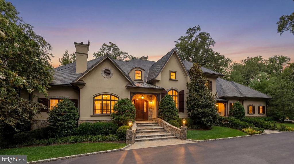 9250 PERSIMMON TREE RD, Potomac, MD 20854