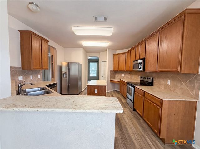 312 Crowfoot Drive, Harker Heights, TX 76548