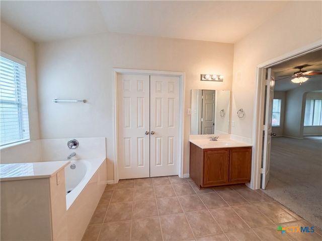 312 Crowfoot Drive, Harker Heights, TX 76548