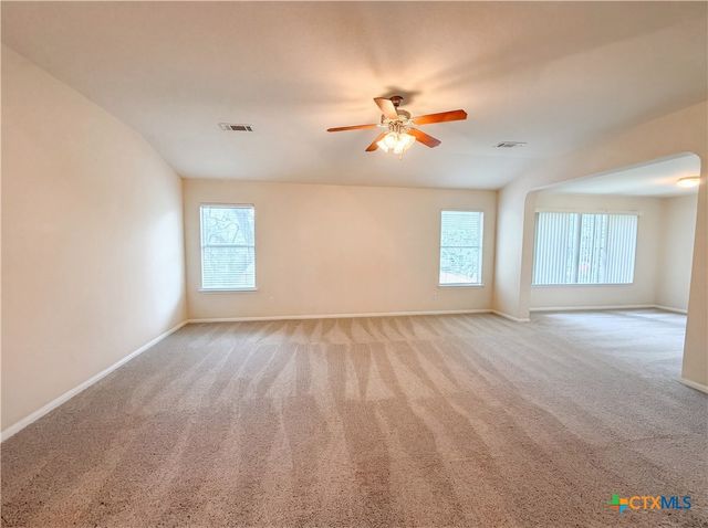 312 Crowfoot Drive, Harker Heights, TX 76548