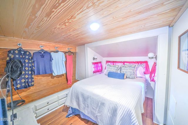 223 Squid Lane, Panama City Beach, FL 32408