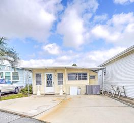 223 Squid Lane, Panama City Beach, FL 32408