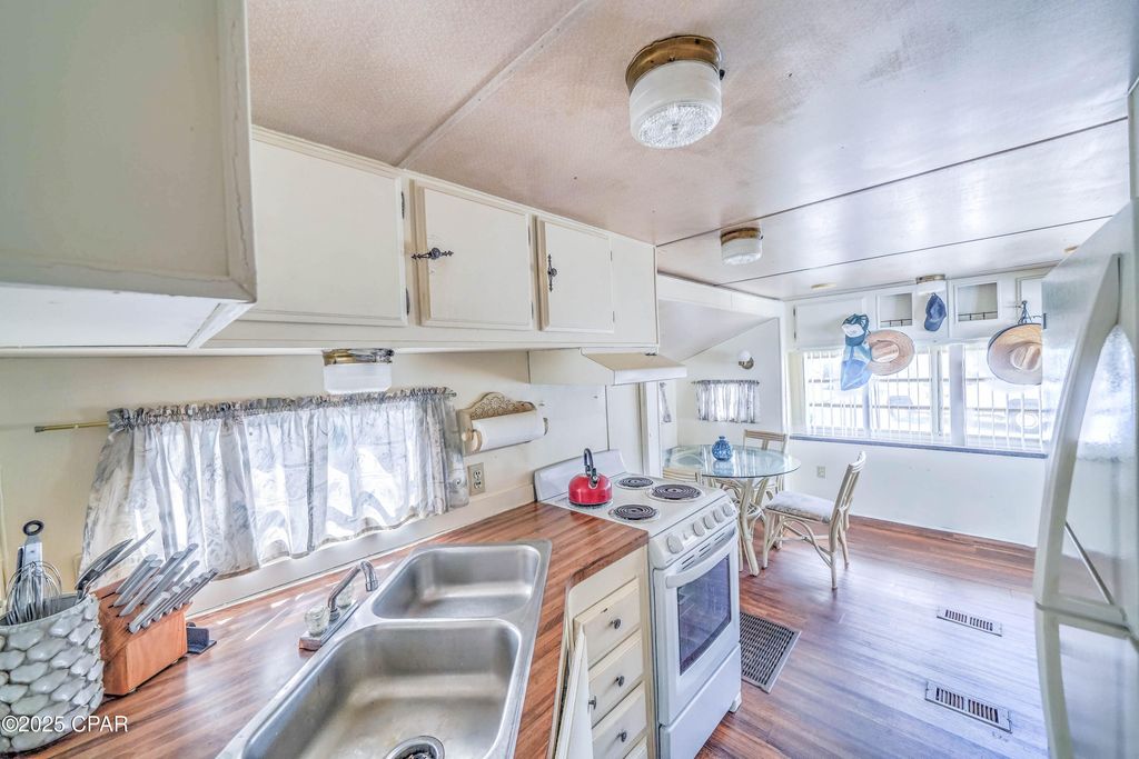 Image 12 of property listing at 223 Squid Lane, Panama City Beach, FL 32408