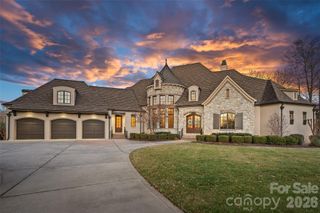 5727 Challisford Lane, Charlotte, NC 28226