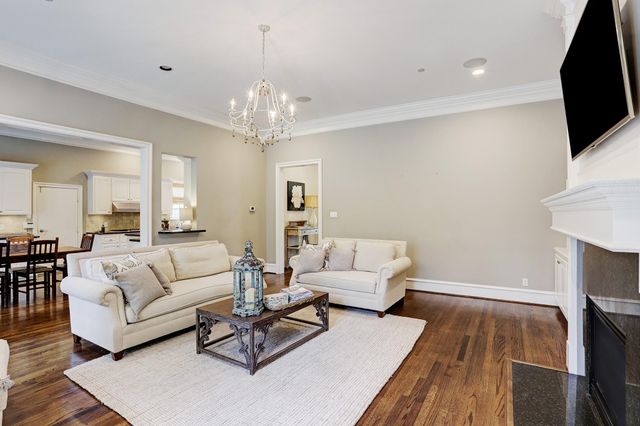 11328 Surrey Oaks Lane, Piney Point Village, TX 77024