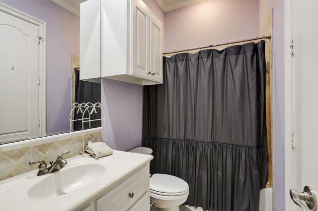 11328 Surrey Oaks Lane, Piney Point Village, TX 77024
