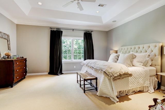 11328 Surrey Oaks Lane, Piney Point Village, TX 77024
