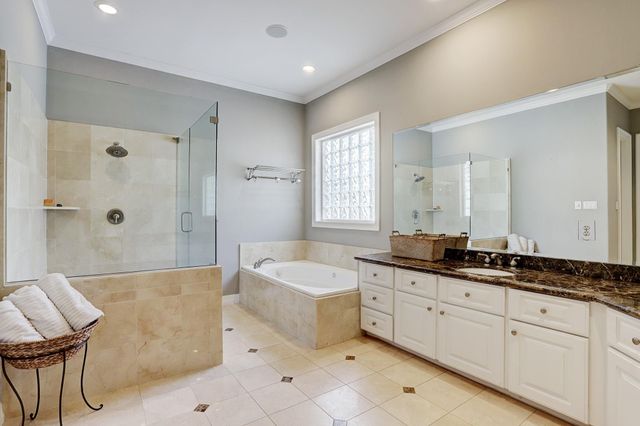 11328 Surrey Oaks Lane, Piney Point Village, TX 77024