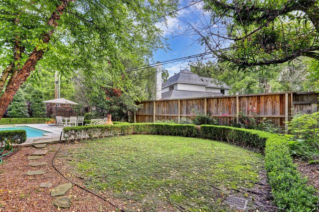11328 Surrey Oaks Lane, Piney Point Village, TX 77024