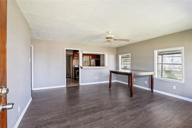 718 E Belmont Street, Pasadena, TX 77506