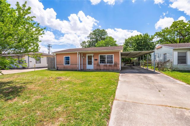 718 E Belmont Street, Pasadena, TX 77506