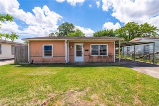 718 E Belmont Street, Pasadena, TX 77506