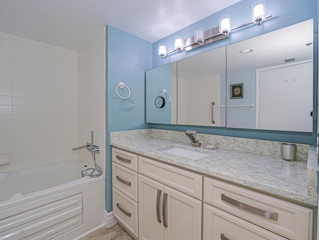 2700 N Highway A1a 305, Fort Pierce, FL 34949