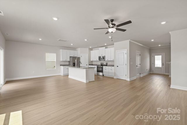 7323 Jerimoth Drive, Charlotte, NC 28215