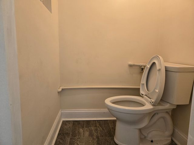 6023 W Addison Street, Chicago, IL 60634