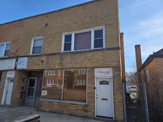 6023 W Addison Street, Chicago, IL 60634