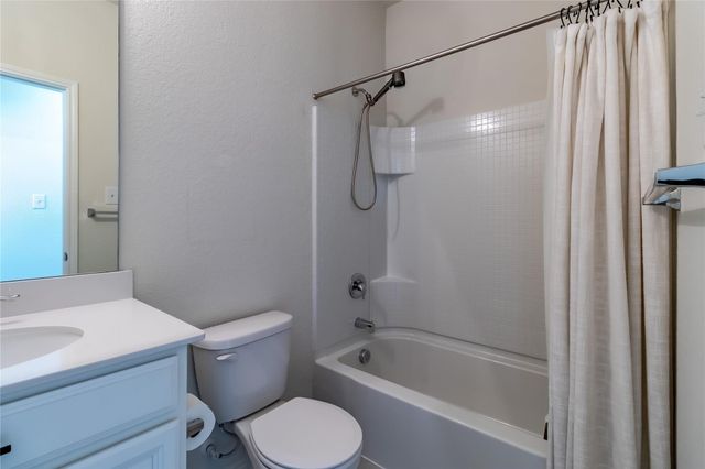 2078 Rosebury Lane, Forney, TX 75126