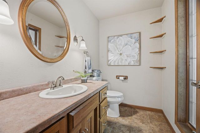 506 S COVENANT LANE, Appleton, WI 54915