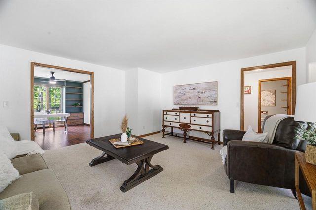 506 S COVENANT LANE, Appleton, WI 54915